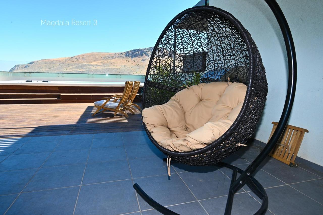 Yalarent Magdala Resort- Luxury Suites With Pool Or Jacuzzi With Sea View 马格达拉 外观 照片
