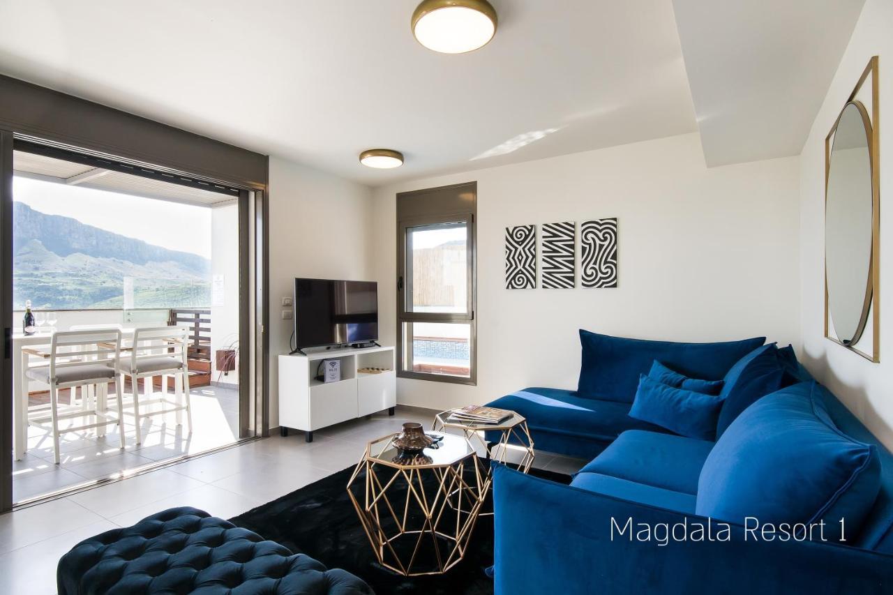 Yalarent Magdala Resort- Luxury Suites With Pool Or Jacuzzi With Sea View 马格达拉 外观 照片