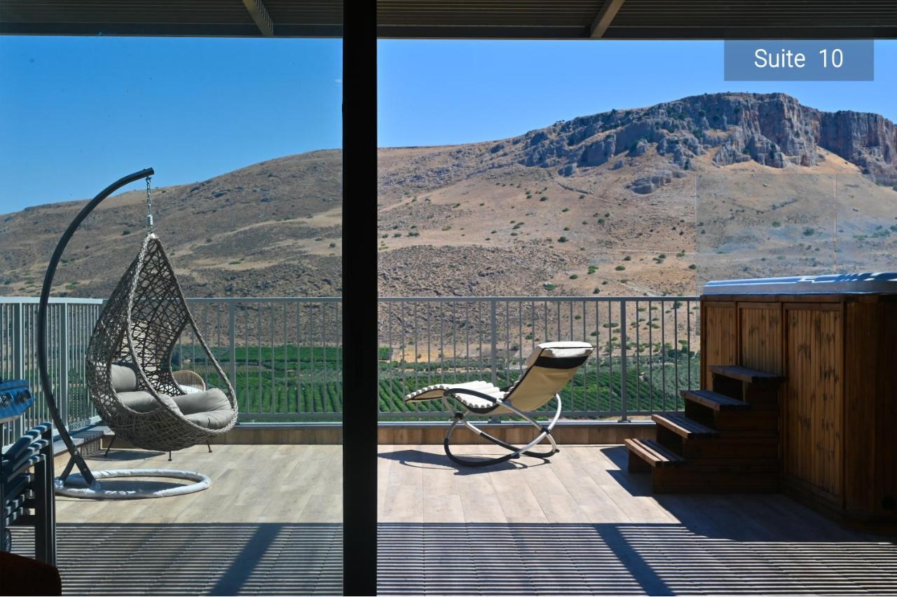 Yalarent Magdala Resort- Luxury Suites With Pool Or Jacuzzi With Sea View 马格达拉 外观 照片