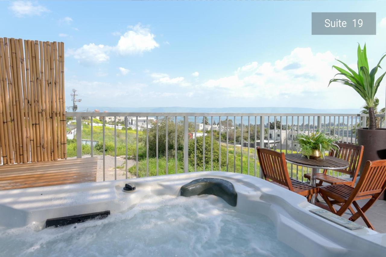 Yalarent Magdala Resort- Luxury Suites With Pool Or Jacuzzi With Sea View 马格达拉 外观 照片